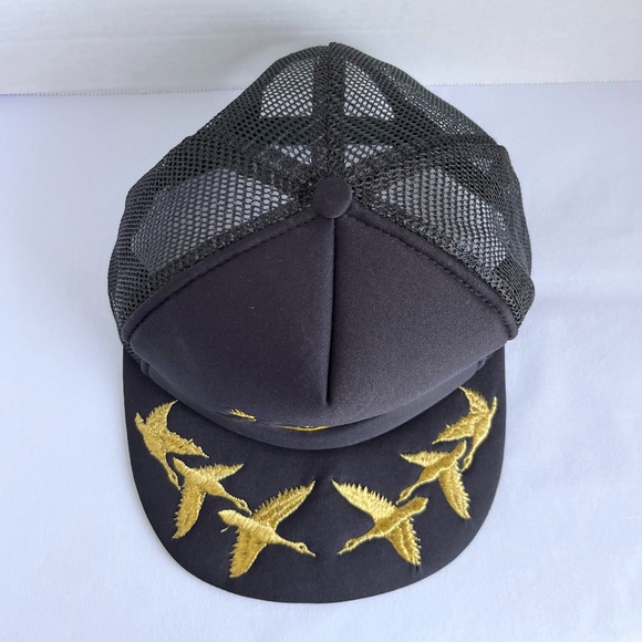 Vintage 80s Canada Geese Embroidered Black Gold Snapback Mesh Trucker Hat Cap - Picture 6 of 10